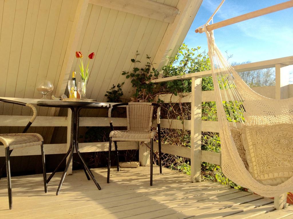 Kaju Guesthouses Насва Экстерьер фото